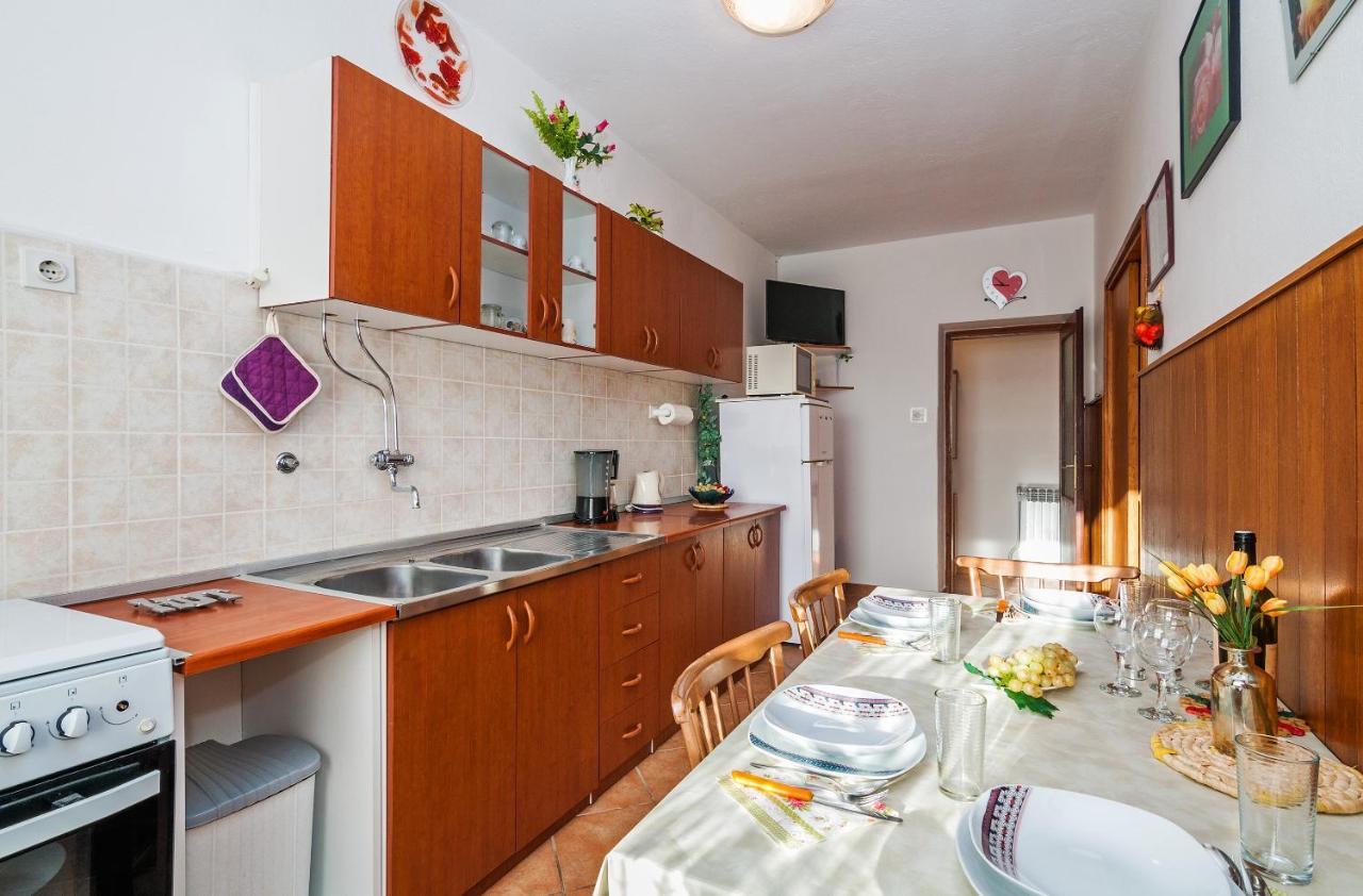 Apartments For Families With Children Privlaka, Zadar - 5747 Exterior photo